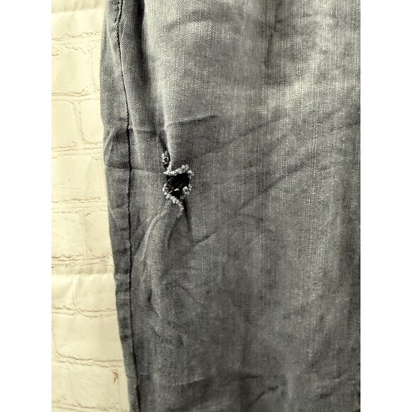 Time and Tru Jeans Womens Size 12 Black Faded Cropped Acid Wash Raw Hem Grungy - Picture 7 of 10